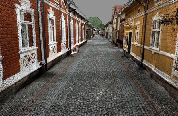 Pistepilven käyttö kohteen dokumentointiin. Kohteena UNESCOn maailmanperintökohde Vanha Rauma. (Data Rauman kaupunki, Ilmakeilaus Blom Kartta Oy, mobiilikeilaus 3point Oy, RGB värjäys ja ilma- ja mobiilikeilauksien yhteensovitus Terrasolid Oy.)